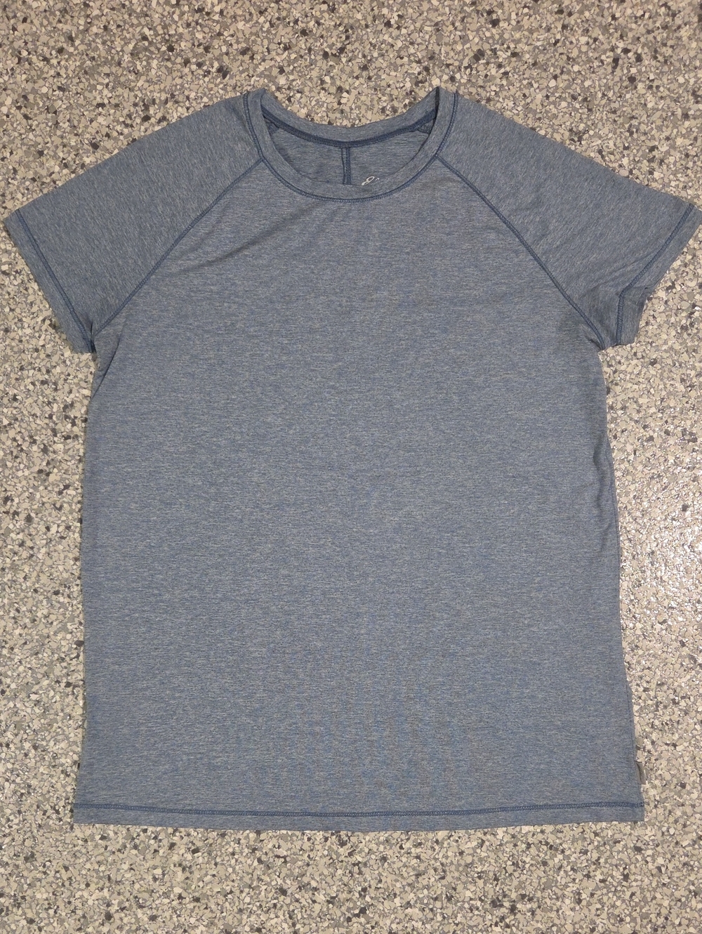 Eddie Bauer T-shirt Size Small